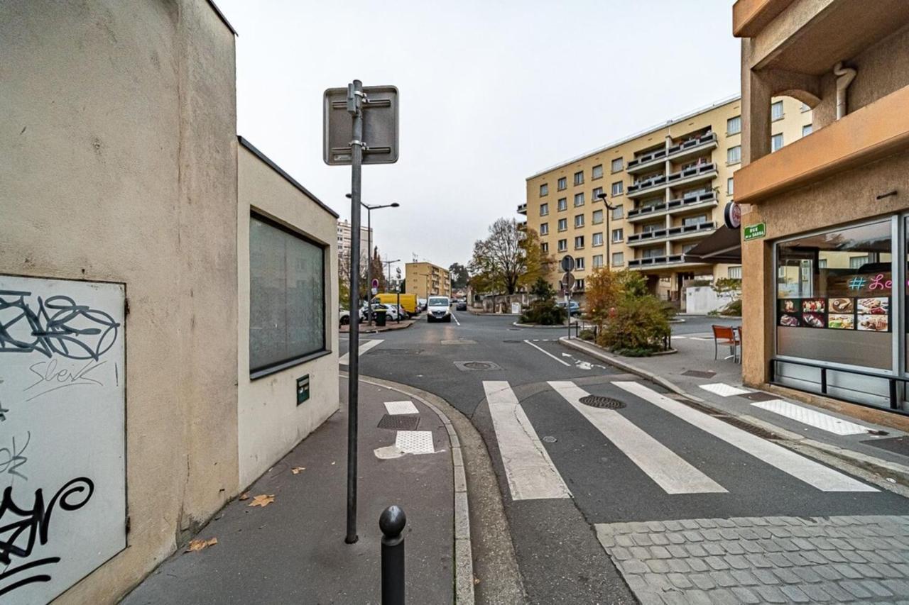 Sleep And Go - Cozy 9 People - Oullins Exterior foto
